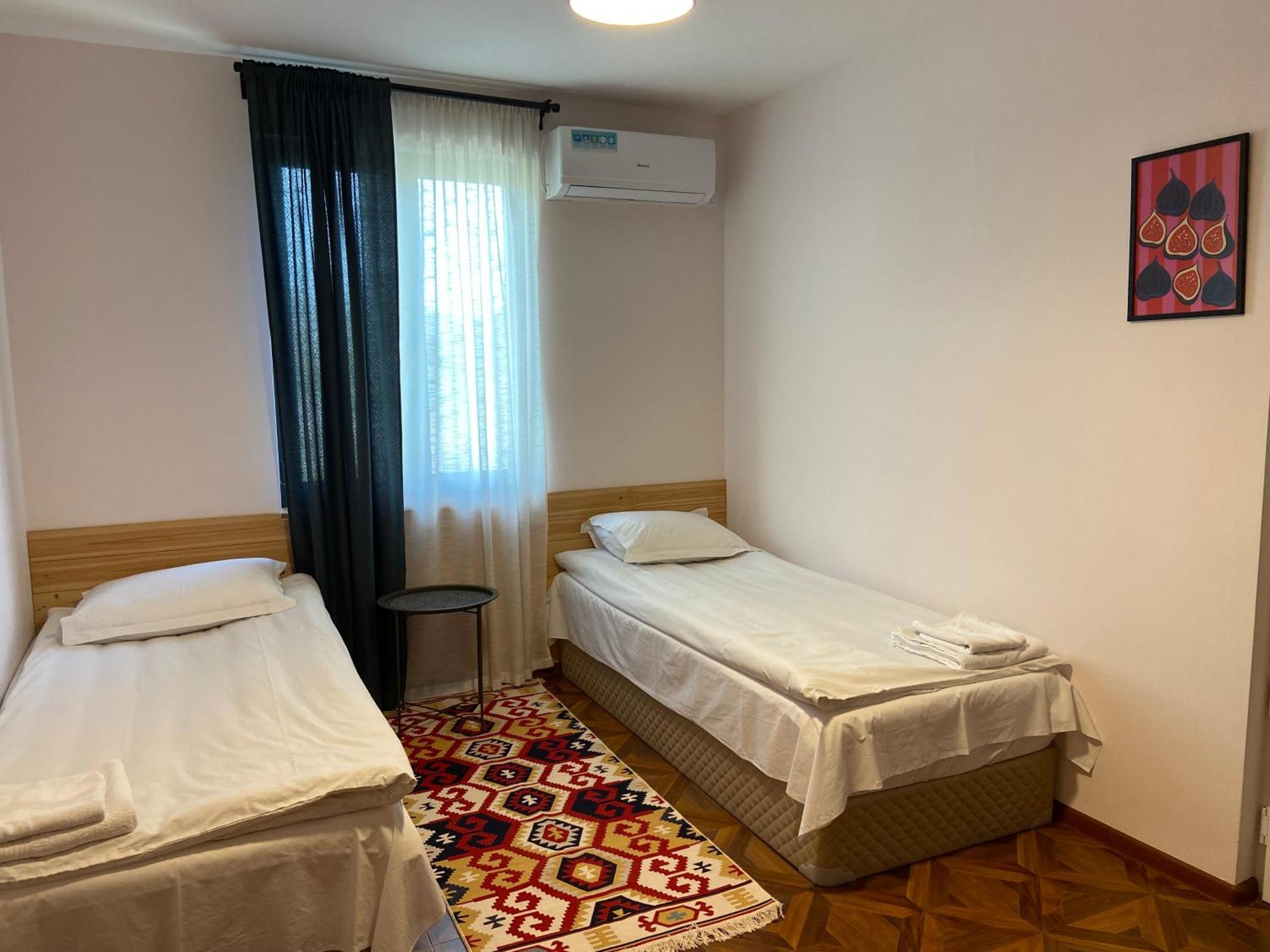 Crossway Camping Yeghegnadzor Exterior foto